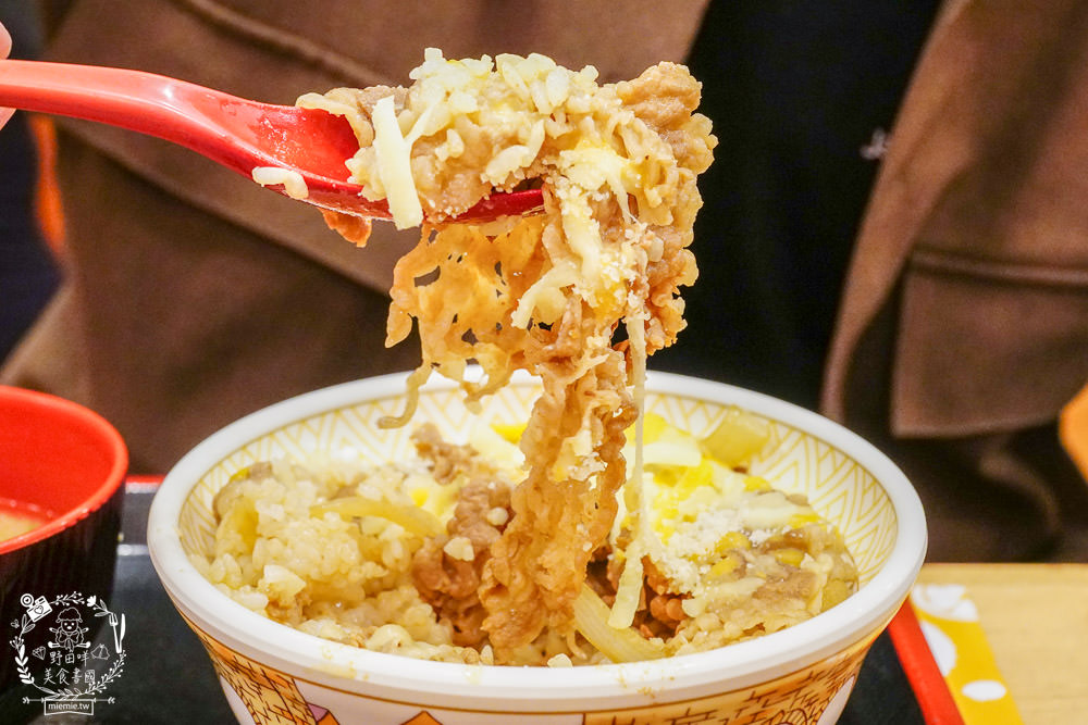 南部第一間すき家 SUKIYA丼飯咖哩在高雄!全台第一間白色系すき家!日本三大連鎖丼飯來高雄囉! - 第27張圖 南部第一間すき家 SUKIYA丼飯咖哩在高雄!全台第一間白色系すき家!日本三大連鎖丼飯來高雄囉!