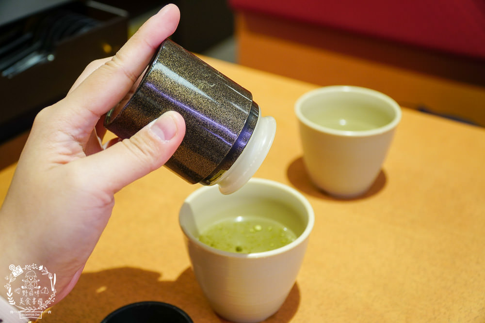 壽司郎夢時代店|日本最大連鎖迴轉壽司40元起!還推出滿額贈送間諜家家酒周邊商品？