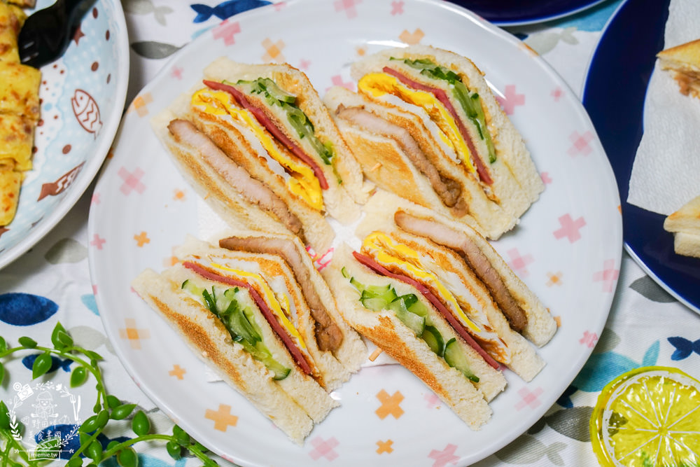 高雄[一加一咖啡牛乳專賣店]隱藏在大社超懷舊的古早味早餐店!還有清爽無負擔的義大利麵跟燉飯哦!