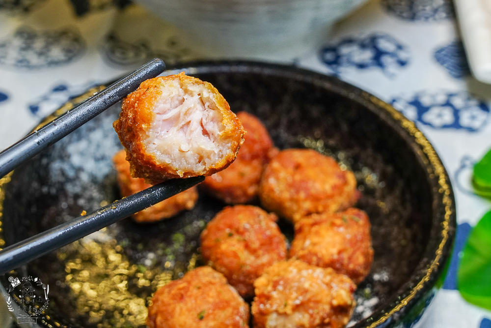 一鍋鮮海鮮鍋物(左營店)高雄海鮮多到快滿出來的鍋燒麵飯湯!海鮮控不能錯過的痛風料理!