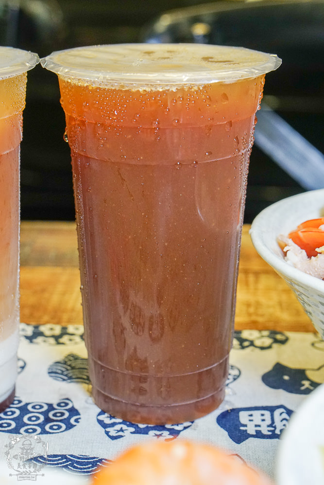 一鍋鮮海鮮鍋物(左營店)高雄海鮮多到快滿出來的鍋燒麵飯湯!海鮮控不能錯過的痛風料理!