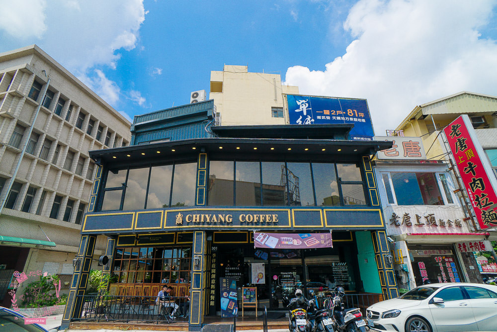 高雄鳳山三民路佛具家具街美食景點推薦!鳳山小吃美食|人文歷史景點|精緻佛具|家俱擺設|鳳山小旅行 - 第8張圖 高雄鳳山三民路佛具家具街美食景點推薦!鳳山小吃美食|人文歷史景點|精緻佛具|家俱擺設|鳳山小旅行