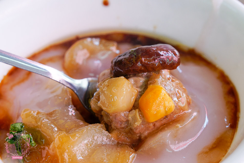 高雄鳳山三民路佛具家具街美食景點推薦!鳳山小吃美食|人文歷史景點|精緻佛具|家俱擺設|鳳山小旅行 - 第15張圖 高雄鳳山三民路佛具家具街美食景點推薦!鳳山小吃美食|人文歷史景點|精緻佛具|家俱擺設|鳳山小旅行