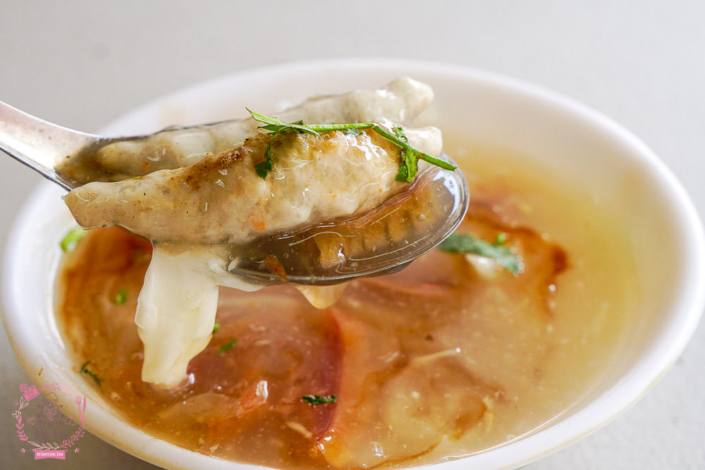 |高雄鳳山|肉圓進彰化香菇肉圓。鳳山市區知名小吃！干貝香菇蛋黃好特別~