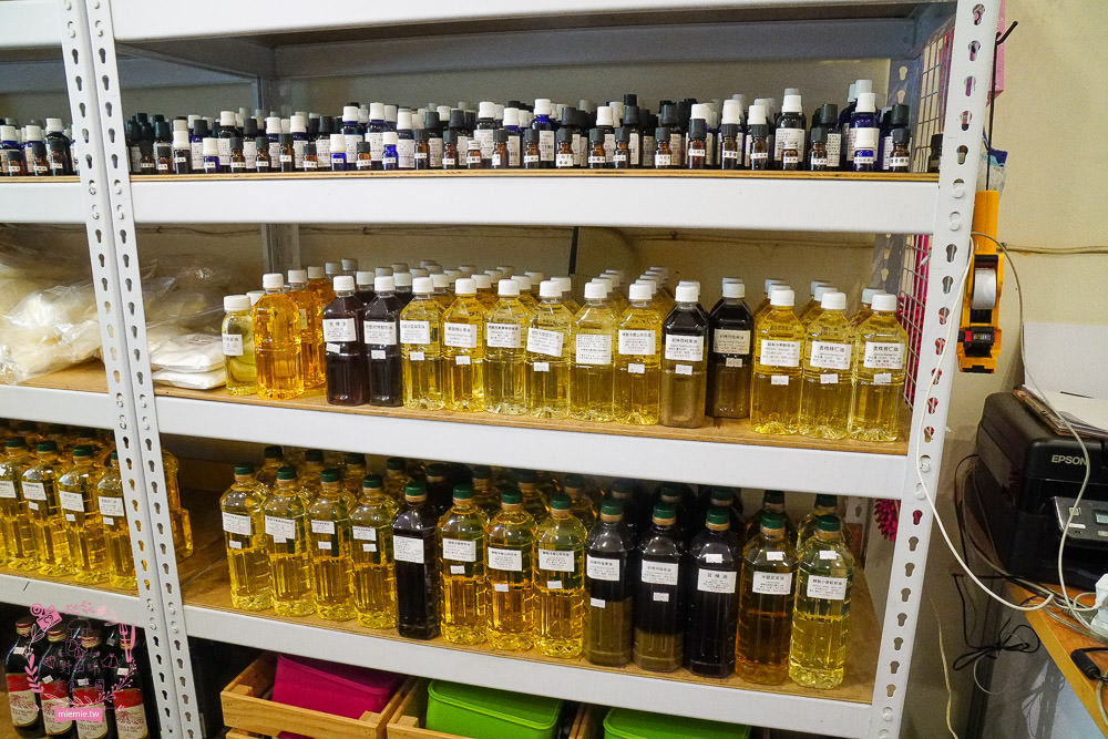 高雄鳳山三民路佛具家具街美食景點推薦!鳳山小吃美食|人文歷史景點|精緻佛具|家俱擺設|鳳山小旅行 - 第35張圖 高雄鳳山三民路佛具家具街美食景點推薦!鳳山小吃美食|人文歷史景點|精緻佛具|家俱擺設|鳳山小旅行