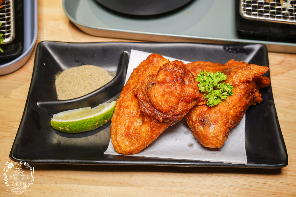 來自日本蔵前的三筋日式豬排高雄1號店!銷魂起司榴槤炸豬排香氣超濃郁!生菜白飯味噌湯爽爽吃到飽? - 第56張圖 來自日本蔵前的三筋日式豬排高雄1號店!銷魂起司榴槤炸豬排香氣超濃郁!生菜白飯味噌湯爽爽吃到飽?