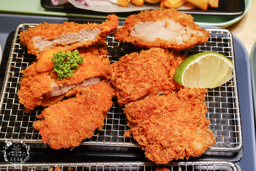 來自日本蔵前的三筋日式豬排高雄1號店!銷魂起司榴槤炸豬排香氣超濃郁!生菜白飯味噌湯爽爽吃到飽? - 第46張圖 來自日本蔵前的三筋日式豬排高雄1號店!銷魂起司榴槤炸豬排香氣超濃郁!生菜白飯味噌湯爽爽吃到飽?