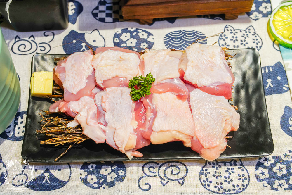 三筋日式豬排高雄一號店|首推超銷魂的燒肉定食!榴槤控必吃罪惡榴槤起司豬排!味噌湯跟高麗菜絲免費續加!