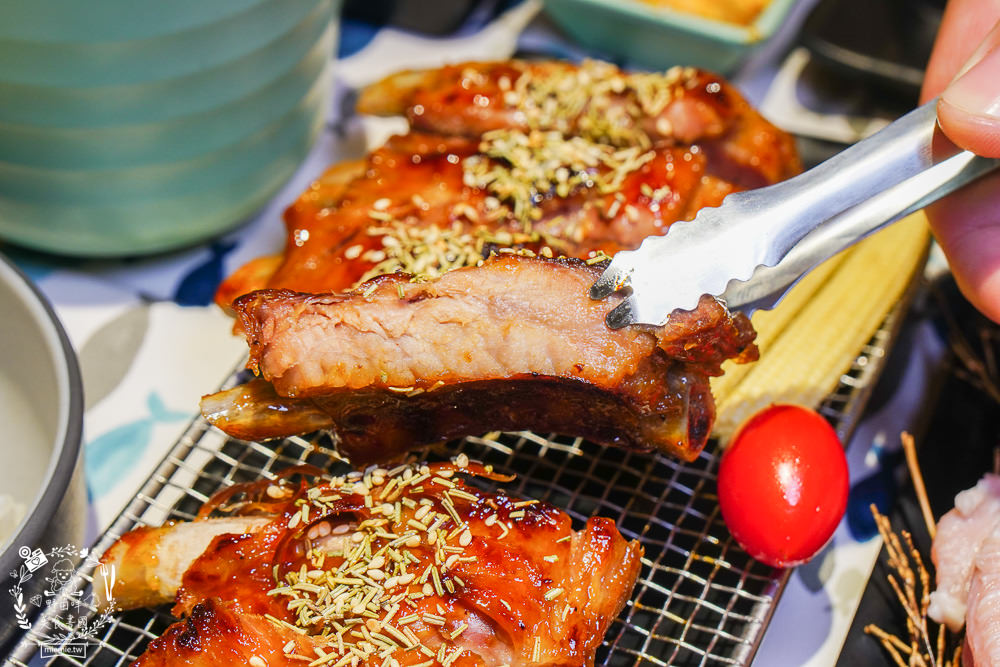 三筋日式豬排高雄一號店|首推超銷魂的燒肉定食!榴槤控必吃罪惡榴槤起司豬排!味噌湯跟高麗菜絲免費續加!