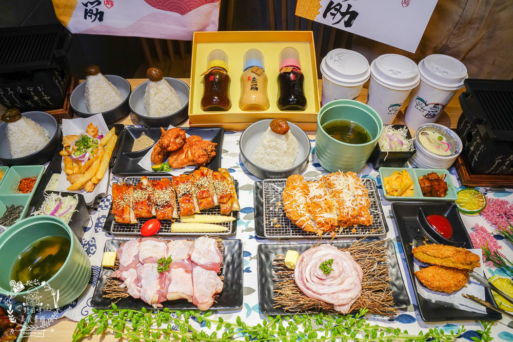 三筋日式豬排高雄一號店|首推超銷魂的燒肉定食!榴槤控必吃罪惡榴槤起司豬排!味噌湯跟高麗菜絲免費續加!