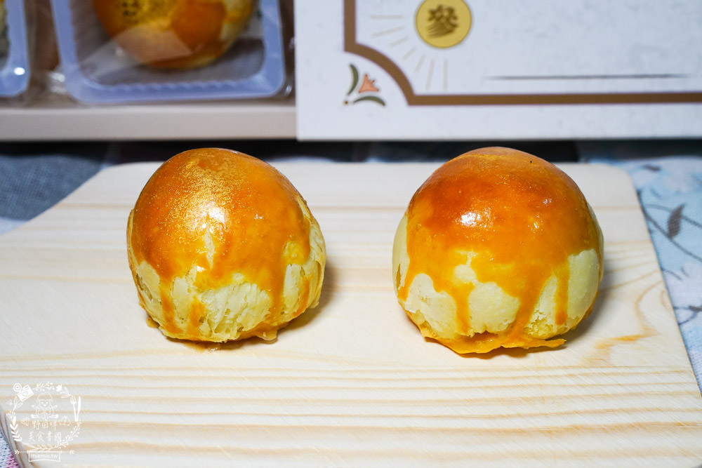 高雄伴手禮推薦!不二緻果(高雄不二家)春緻禮盒唯美選項多!新上市超貴氣的黃金蛋黃酥送禮自用兩相宜!