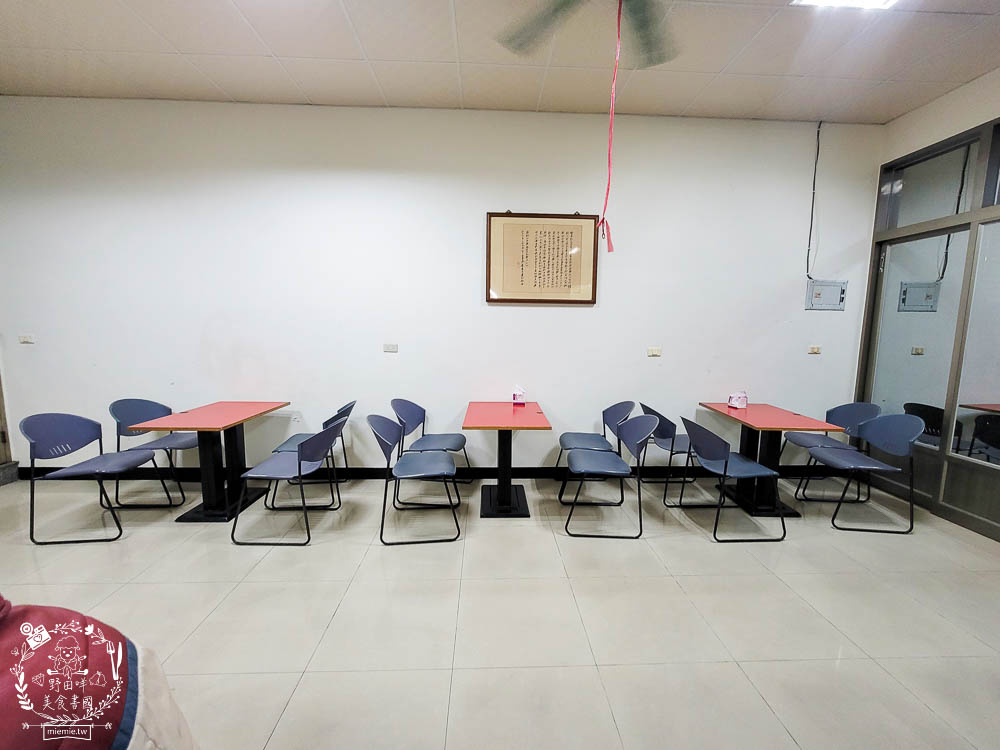 高雄不二麵館經武店|CP值爆高的60元牛肉麵超多塊牛肉啊!北京炸醬麵香鹹超銷魂~