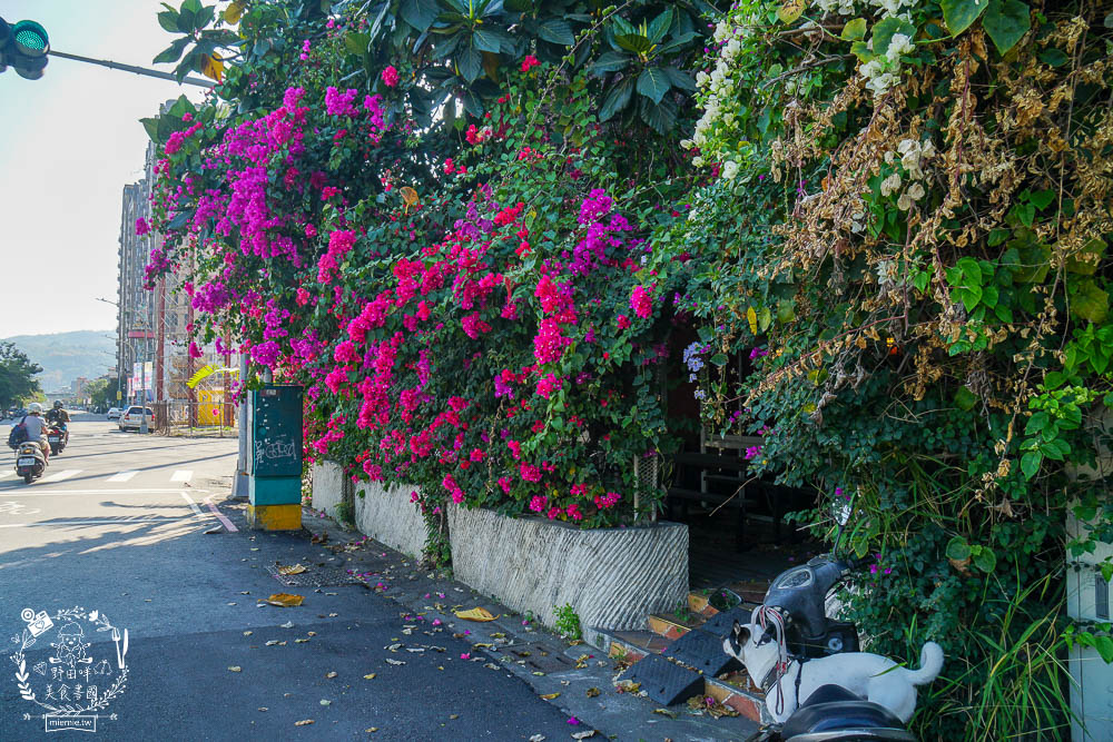高雄不咖啡 BuCafe~隱藏在美術館附近的靜謐又神秘的樹屋咖啡廳!彷彿走進龍貓的童趣世界!