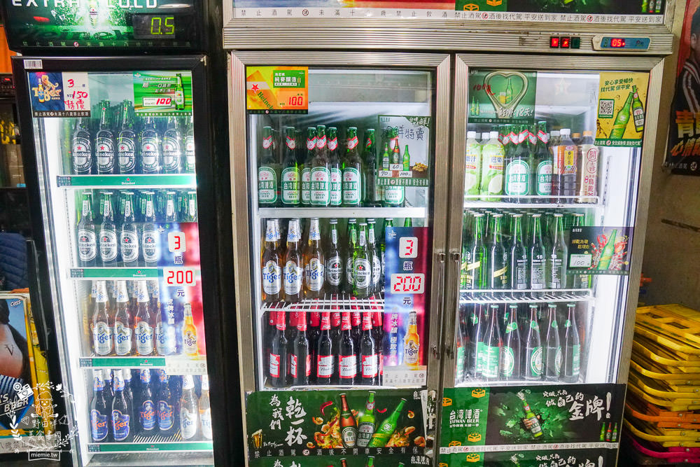 高雄小吃店[ㄚ國鵝肉]鳳山飄香40年的人氣熱炒店!每逢夜晚人潮滿滿的鵝肉店!