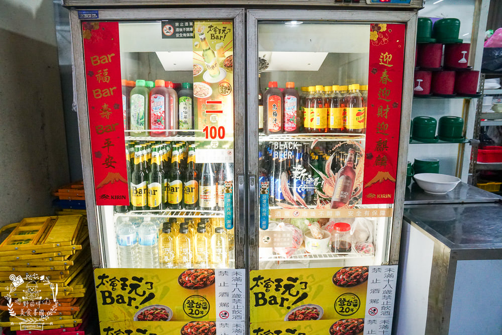 高雄小吃店[ㄚ國鵝肉]鳳山飄香40年的人氣熱炒店!每逢夜晚人潮滿滿的鵝肉店!