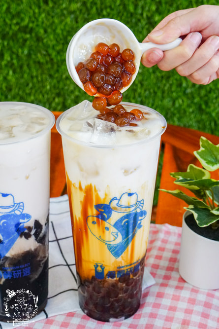 高雄丹醇研選五甲店|屏東萬丹直送的新鮮高品質鮮奶!炎熱夏天還有爆濃郁霜淇淋?!