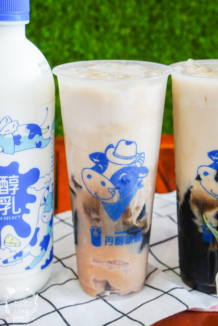 高雄丹醇研選五甲店|屏東萬丹直送的新鮮高品質鮮奶!炎熱夏天還有爆濃郁霜淇淋?!