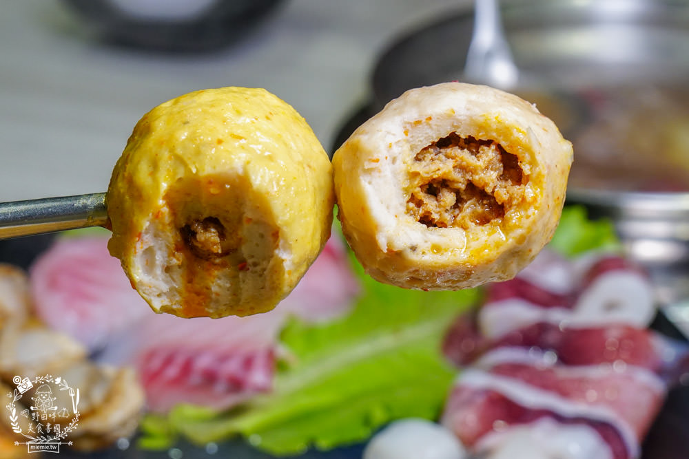 高雄火鍋|九鼎鍋文龍店|鳳山24小時營業的火鍋店!最低150元就能主食、飲料、冰品與點心爽爽吃到飽?