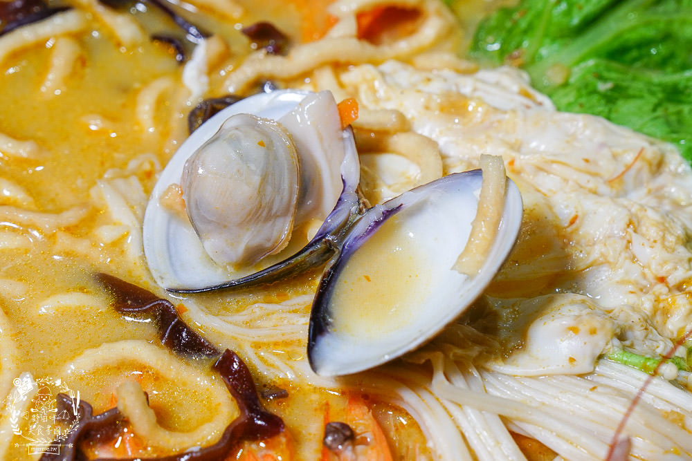 五分鐘找餐|高雄吃一次就會愛上的澎湃本丸!鍋燒麵真材實料超用心!