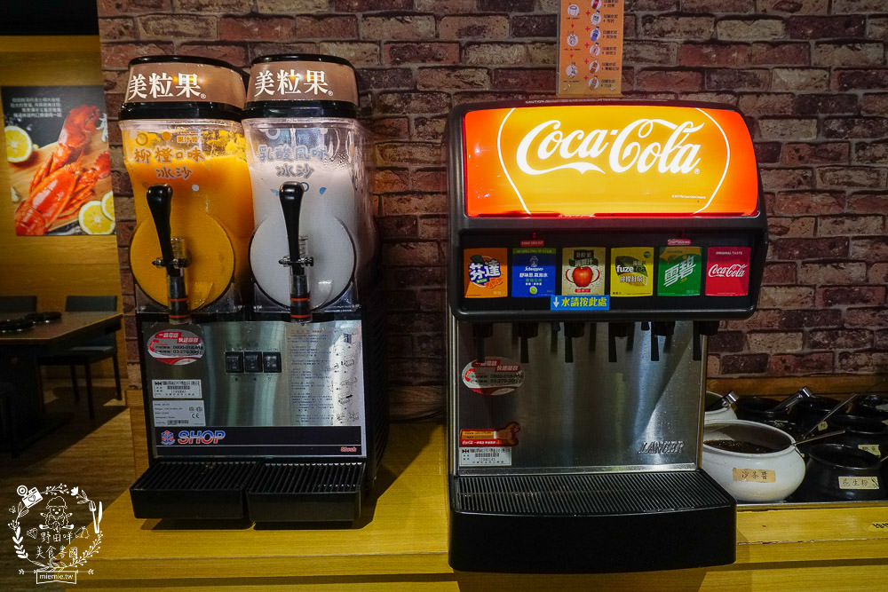 高雄五鮮級平價鍋物|仁武超人氣火鍋!仁雄路上屹立不搖的火鍋店!17盎司肉盤澎湃驚人!