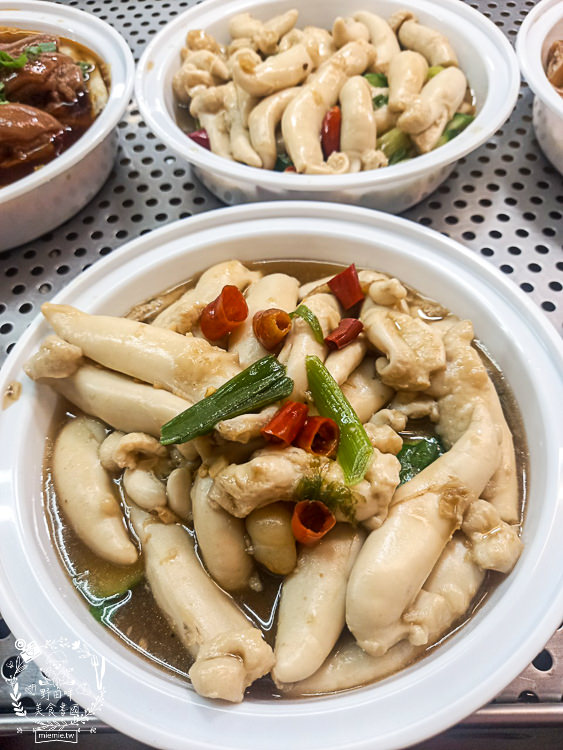 高雄隱藏在仁春市場裡的銅板價雞佛麻油麵線!蝦仁火腿炒飯居然只要50元,太佛心來著了!!! - 第14張圖 高雄隱藏在仁春市場裡的銅板價雞佛麻油麵線!蝦仁火腿炒飯居然只要50元,太佛心來著了!!!