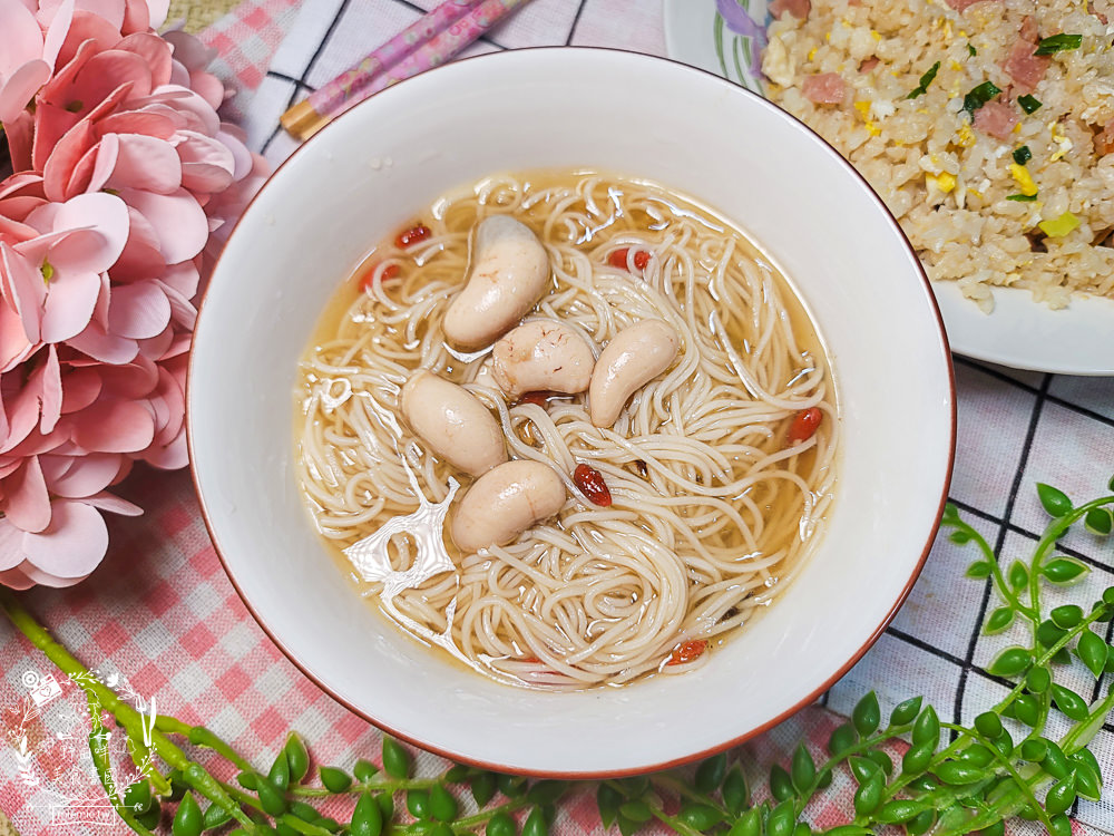 高雄隱藏在仁春市場裡的銅板價雞佛麻油麵線!蝦仁火腿炒飯居然只要50元,太佛心來著了!!! - 第21張圖 高雄隱藏在仁春市場裡的銅板價雞佛麻油麵線!蝦仁火腿炒飯居然只要50元,太佛心來著了!!!