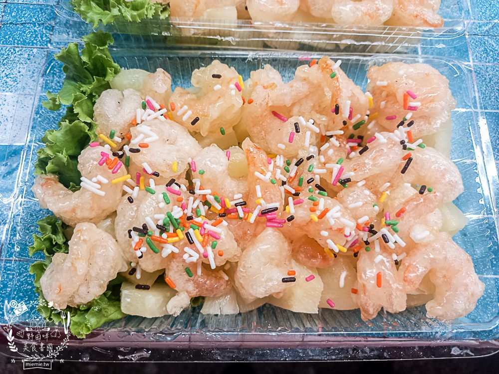 高雄隱藏在仁春市場裡的銅板價雞佛麻油麵線!蝦仁火腿炒飯居然只要50元,太佛心來著了!!! - 第11張圖 高雄隱藏在仁春市場裡的銅板價雞佛麻油麵線!蝦仁火腿炒飯居然只要50元,太佛心來著了!!!