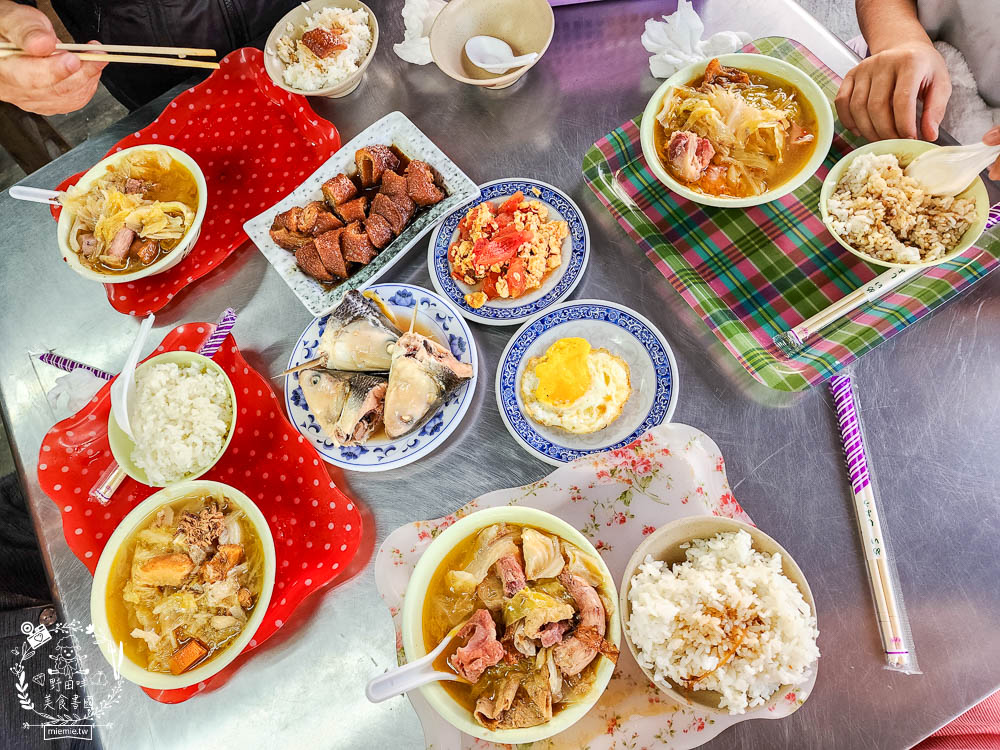 仁武一級棒什菜|高雄隱藏版仁武在地人才知道的必吃美食!超少見的什菜湯搭白飯只要銅板價? - 第9張圖 仁武一級棒什菜|高雄隱藏版仁武在地人才知道的必吃美食!超少見的什菜湯搭白飯只要銅板價?