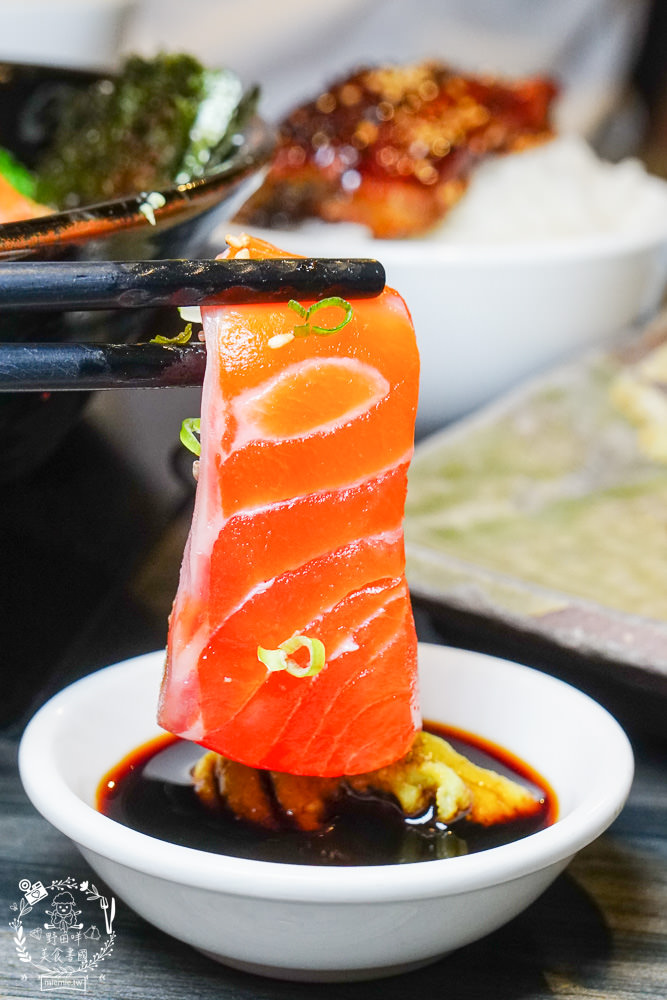 高雄[伊勢屋日本料理]鳳山市區隱藏日本料理!超多日式料理應有盡有~