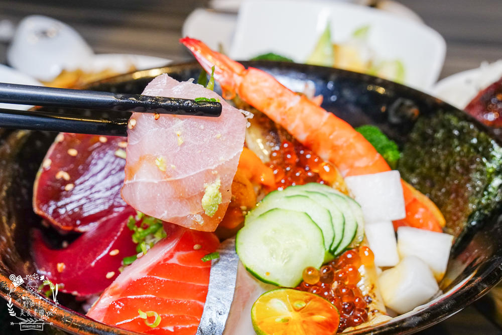 高雄[伊勢屋日本料理]鳳山市區隱藏日本料理!超多日式料理應有盡有~