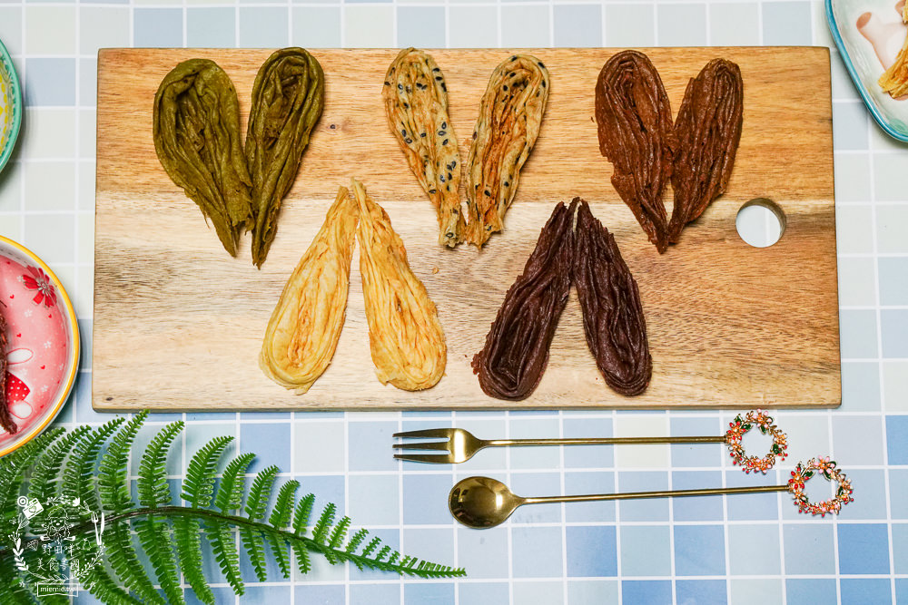 高雄禮盒推薦[似錦堂手工蛋捲]台中來的人氣兔耳朵手工蛋捲!居然有兔耳北海道霜淇淋?假日可能提早完售?