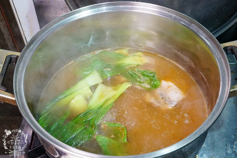 [余仁生肉骨茶湯拌麵]超好料理的肉骨茶麵!14種辛香料與中藥草本食材精華融合的肉骨茶醬包!