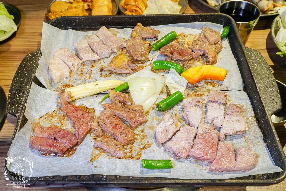 八道晟韓式火烤吃到飽文橫店|高雄CP值超高的火烤兩吃到飽!不到450元將近80種選項! - 第44張圖 八道晟韓式火烤吃到飽文橫店|高雄CP值超高的火烤兩吃到飽!不到450元將近80種選項!