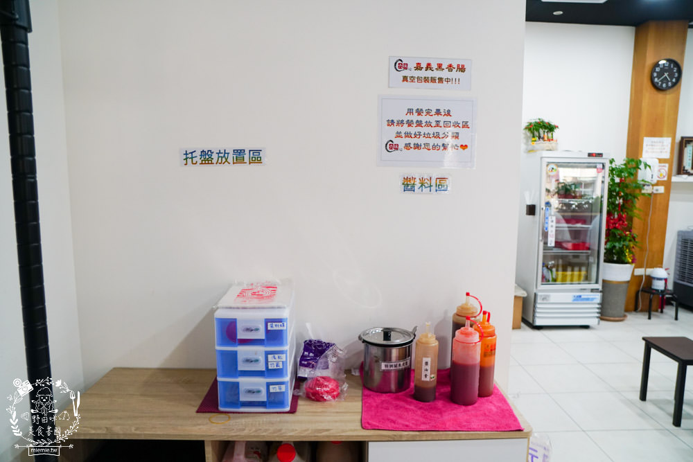 六味嘉義黑香腸關東煮|高雄隱藏版高CP值香腸店!台灣溫體豬手工製作的香腸大腸!還有超香濃的味噌湯免費喝?