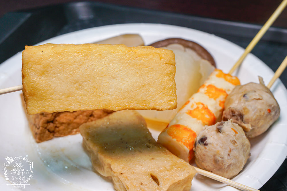 六味嘉義黑香腸關東煮|高雄隱藏版高CP值香腸店!台灣溫體豬手工製作的香腸大腸!還有超香濃的味噌湯免費喝?