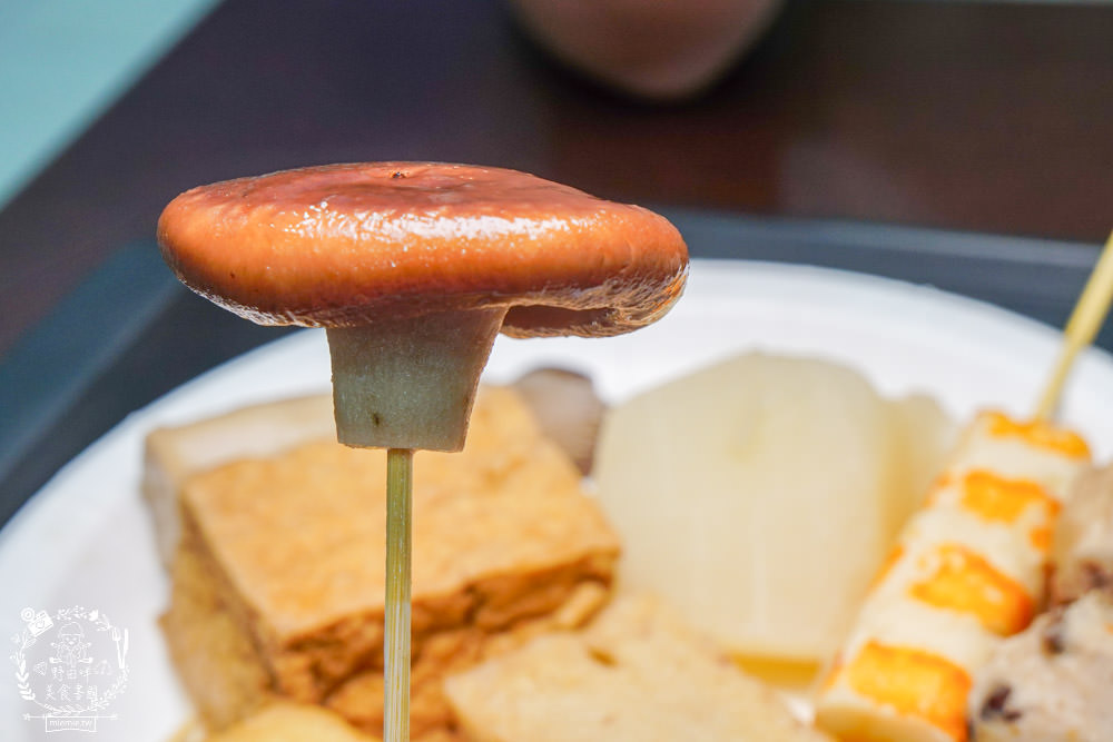 六味嘉義黑香腸關東煮|高雄隱藏版高CP值香腸店!台灣溫體豬手工製作的香腸大腸!還有超香濃的味噌湯免費喝?