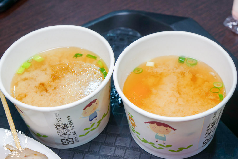 六味嘉義黑香腸關東煮|高雄隱藏版高CP值香腸店!台灣溫體豬手工製作的香腸大腸!還有超香濃的味噌湯免費喝?