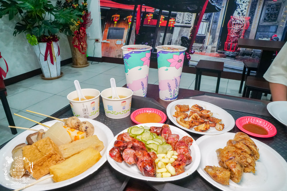 六味嘉義黑香腸關東煮|高雄隱藏版高CP值香腸店!台灣溫體豬手工製作的香腸大腸!還有超香濃的味噌湯免費喝?