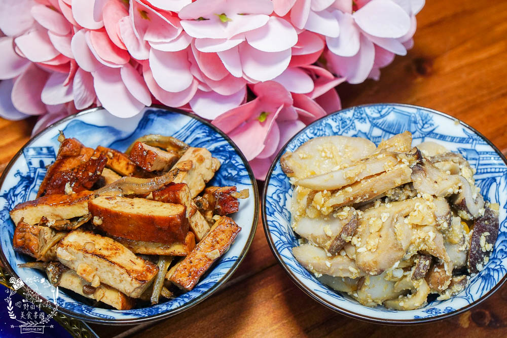 高雄[初見麵]大火快炒的香濃炒麵每日限量30碗?日式小攤車的深夜食堂!銷魂蠔醬滋味濃郁!