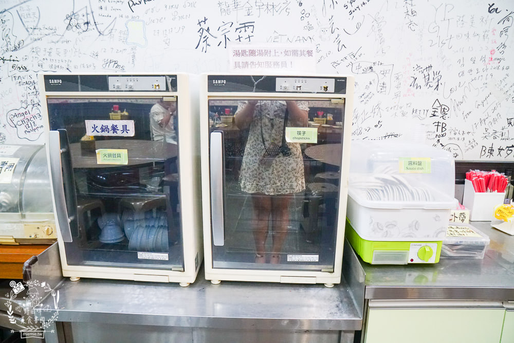 台南牛肉湯推薦[助仔牛肉湯]在地人推薦的必吃牛肉湯!傳承三代依然美味不減的80年牛肉湯!