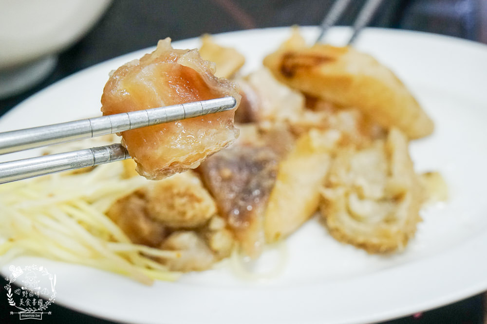 台南牛肉湯推薦[助仔牛肉湯]在地人推薦的必吃牛肉湯!傳承三代依然美味不減的80年牛肉湯!