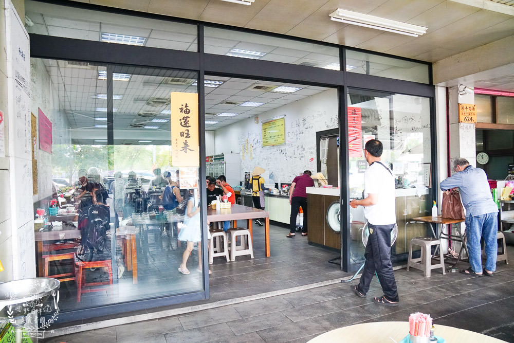 台南牛肉湯推薦[助仔牛肉湯]在地人推薦的必吃牛肉湯!傳承三代依然美味不減的80年牛肉湯!