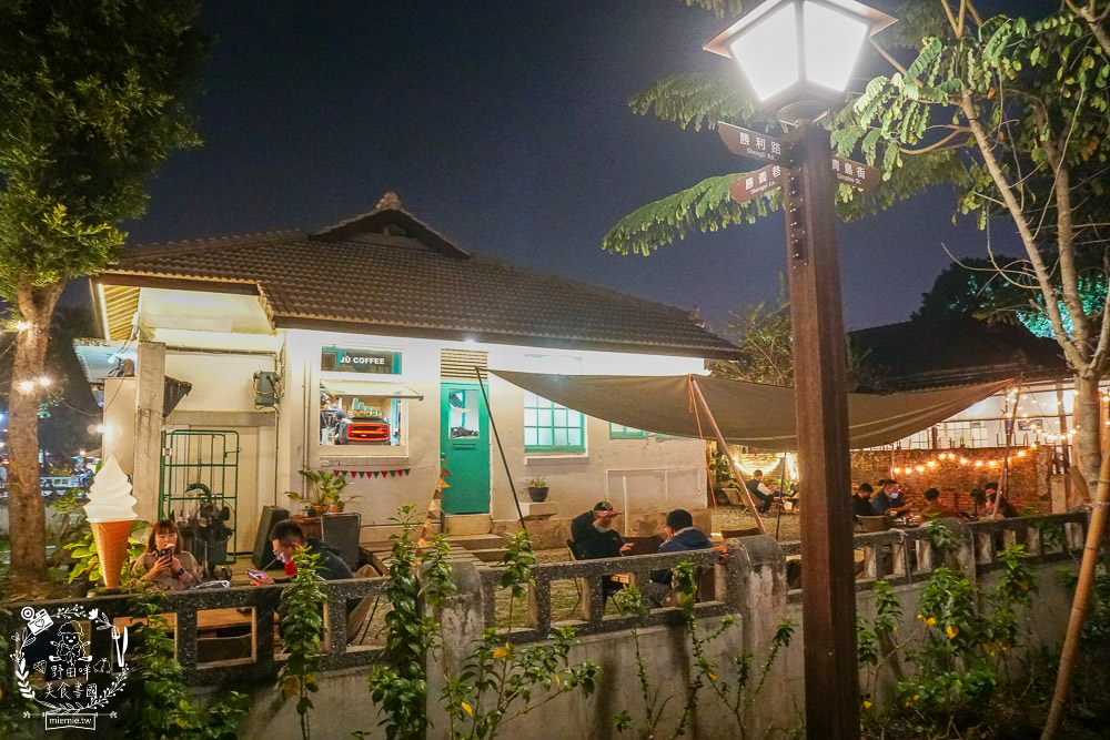 屏東勝利星村創意生活園區旅遊攻略!美食景點與拍照打卡點推薦!2023地球月兔花燈超好拍照！