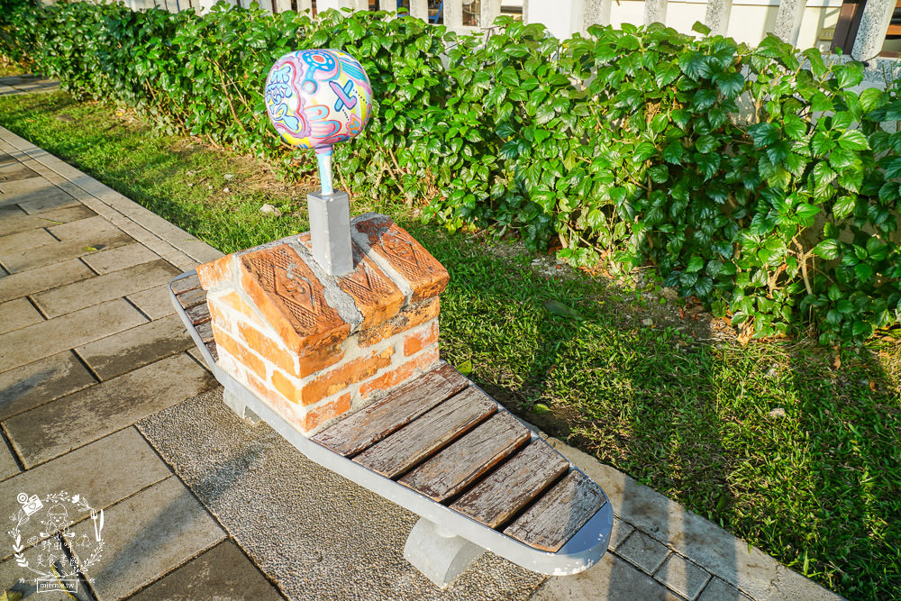 屏東勝利星村創意生活園區旅遊攻略!美食景點與拍照打卡點推薦!2023地球月兔花燈超好拍照！