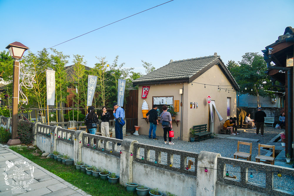 屏東勝利星村創意生活園區旅遊攻略!美食景點與拍照打卡點推薦!2023地球月兔花燈超好拍照！
