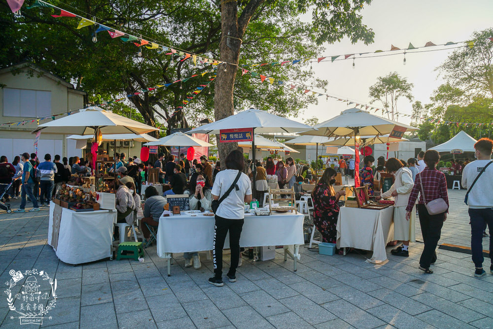 屏東勝利星村創意生活園區旅遊攻略!美食景點與拍照打卡點推薦!2023地球月兔花燈超好拍照！