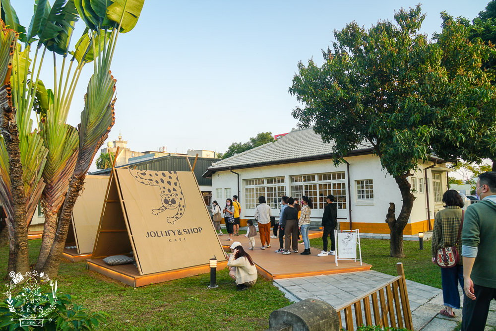 屏東勝利星村創意生活園區旅遊攻略!美食景點與拍照打卡點推薦!2023地球月兔花燈超好拍照！