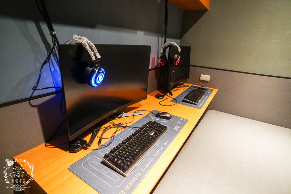 高雄網咖住宿推薦!北半球電競館-鳳山旗艦店|VIP包廂4小時最低265元有20種飲料無限暢飲?三大認證金級網咖!住宿有衛浴設備跟洗衣機?