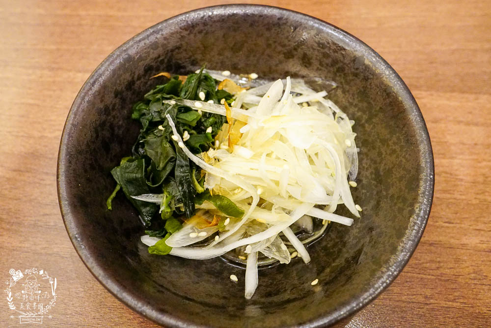 高雄[十六町手作壽司丼飯]隱藏在仁雄路的日本料理店!豪華海鮮丼超多生魚片選項!