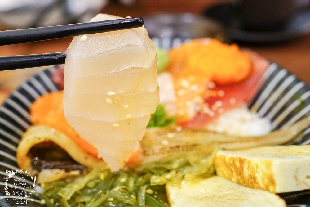 高雄[十六町手作壽司丼飯]隱藏在仁雄路的日本料理店!豪華海鮮丼超多生魚片選項!